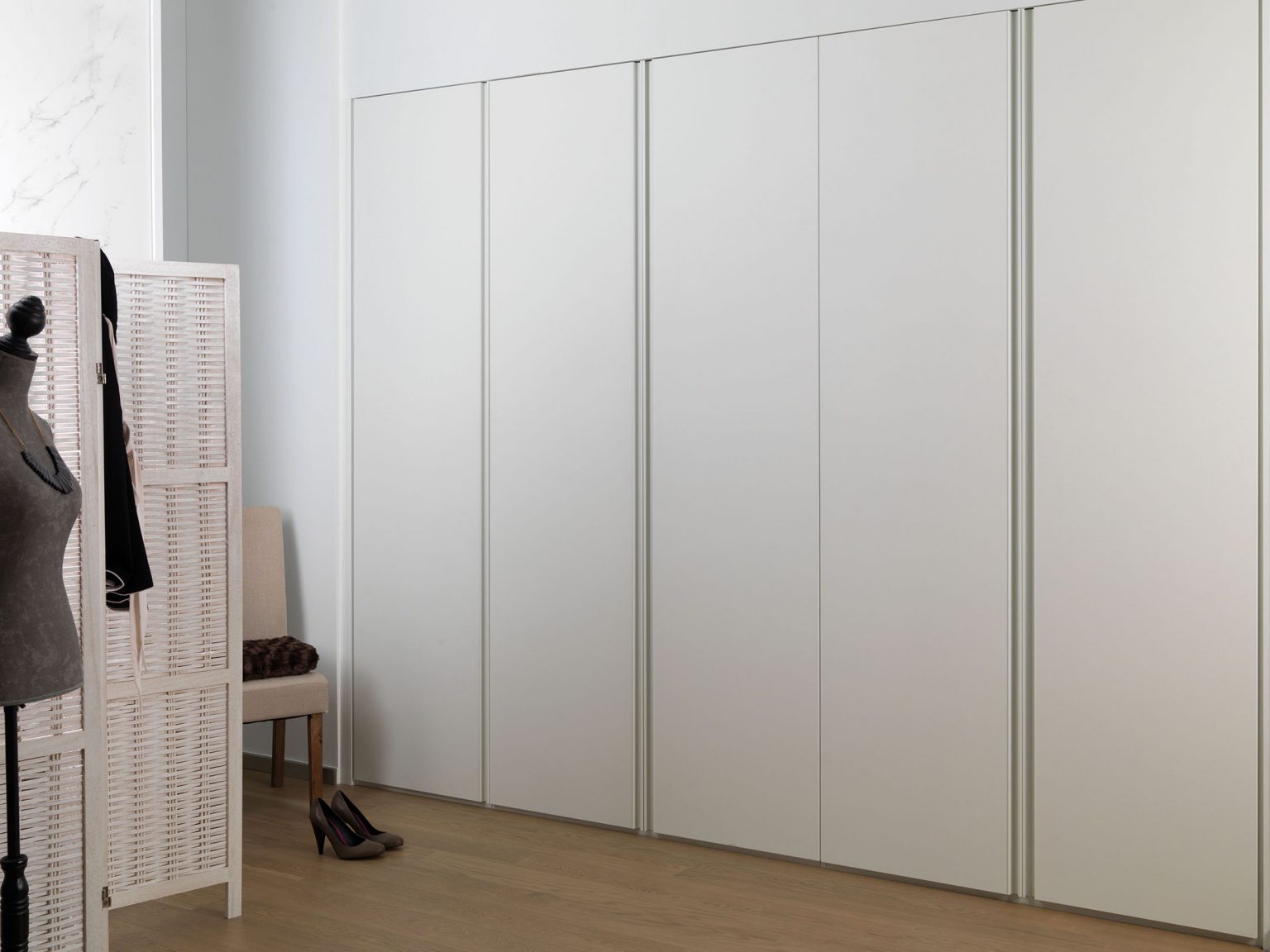 Luxusní šatna gamadecor porcelanosa grupo