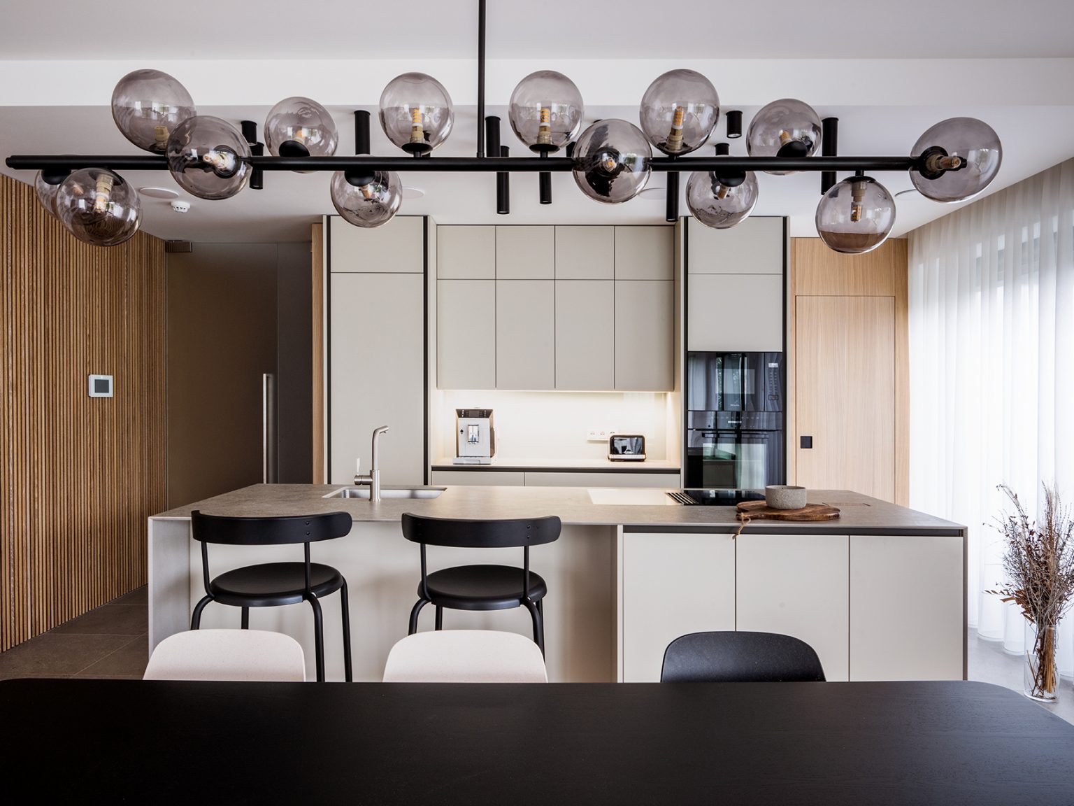 Realizace kuchyně gamadecor Dorint Praha a concept