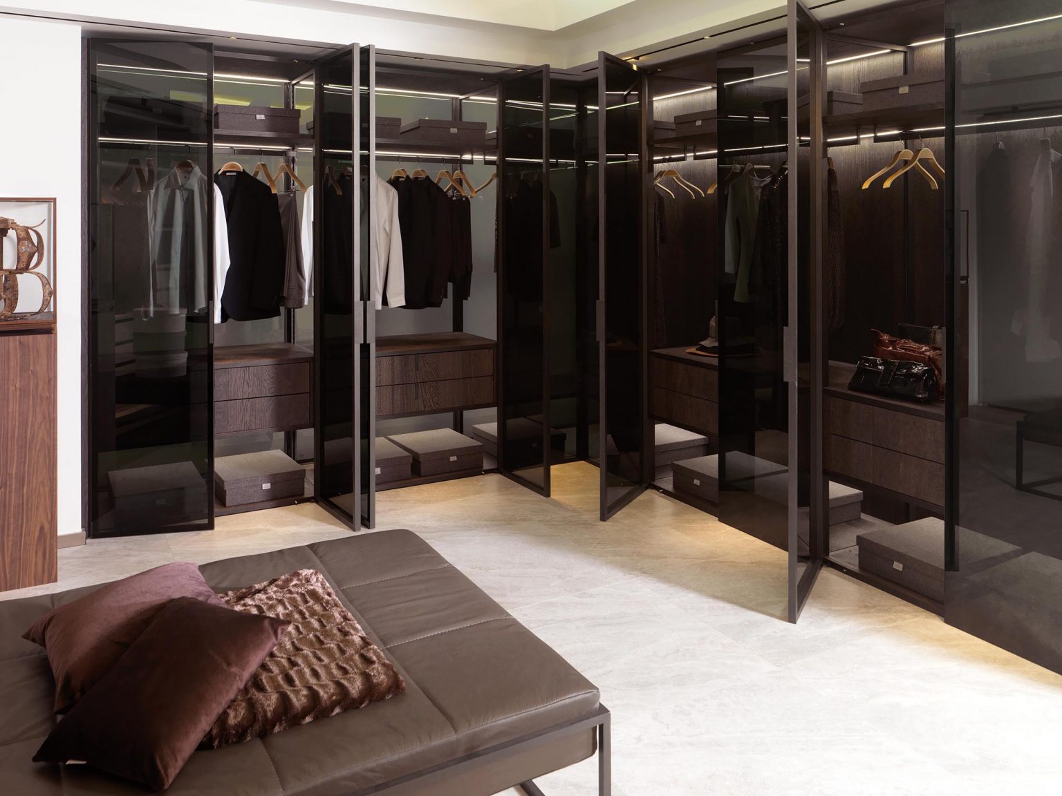 luxusní šatna gamadecor porcelanosa grupo